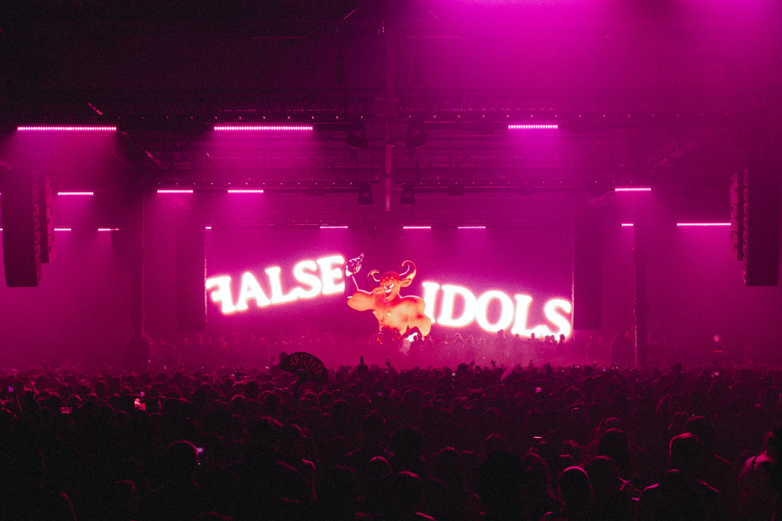 False Idols’ Debut Rave at Drumsheds Takes London back to the 00s