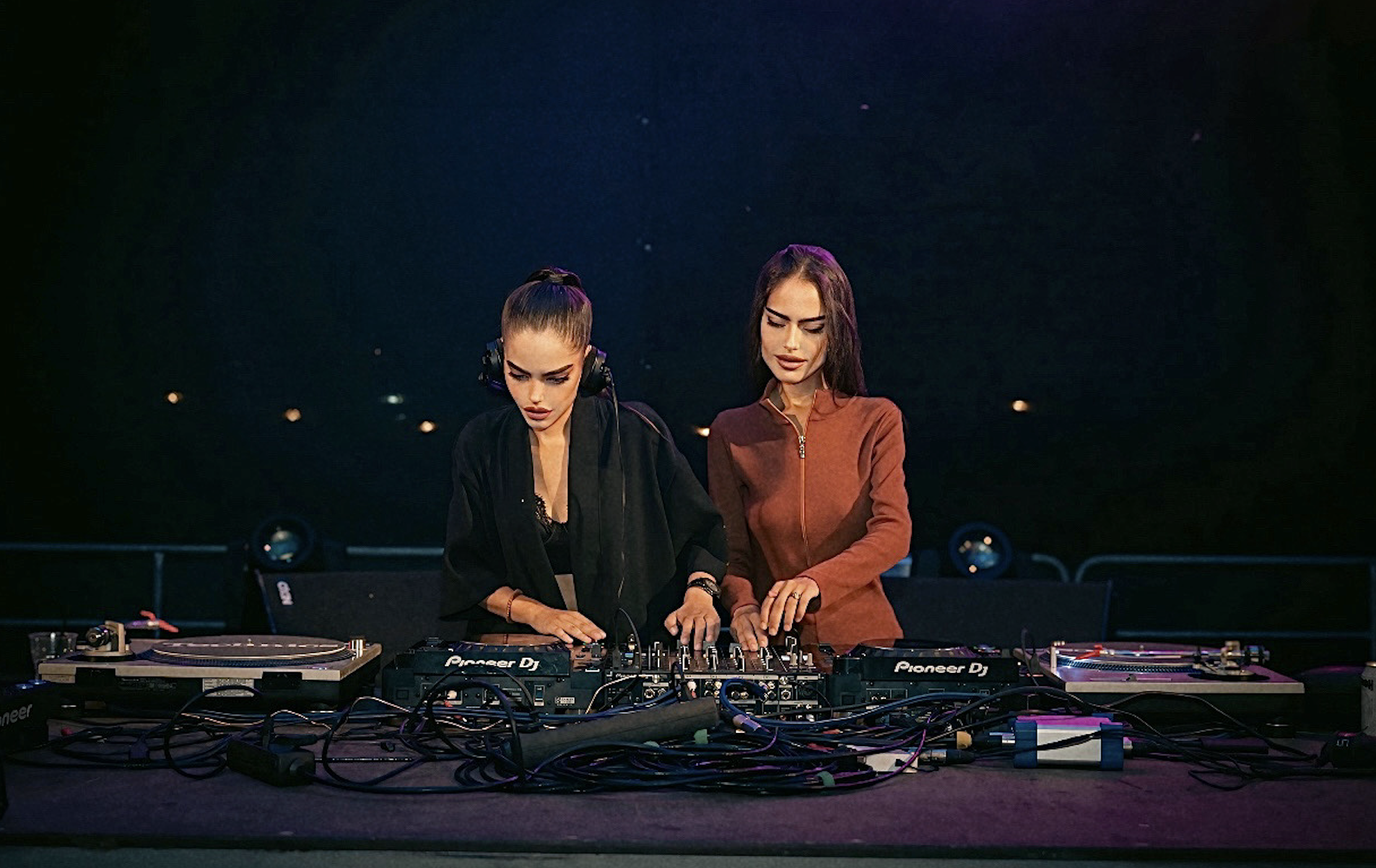 The Geor Sisters B2B Broke Magazine