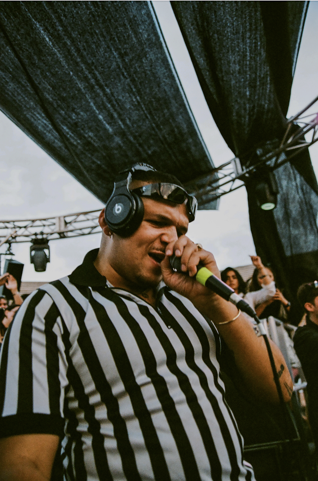 A Day with LIVE FROM EARTH at the Cause – Euphoric, Sun- Drenched chaos with a beat.